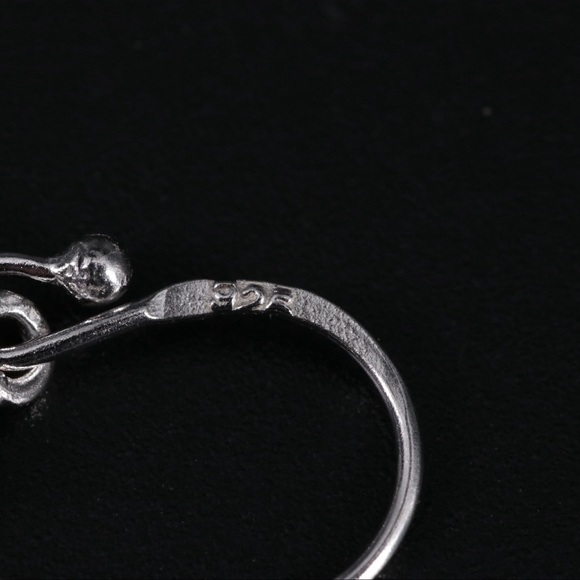 Sterling Silver earrings with purple stone - Picture 4 of 4